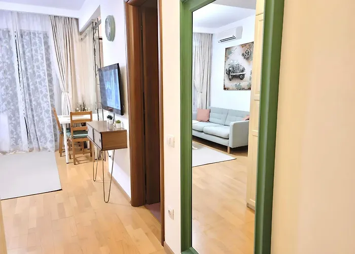 Us Embassy & Zoo Baneasa - Privighetorilor شقة بوخارست