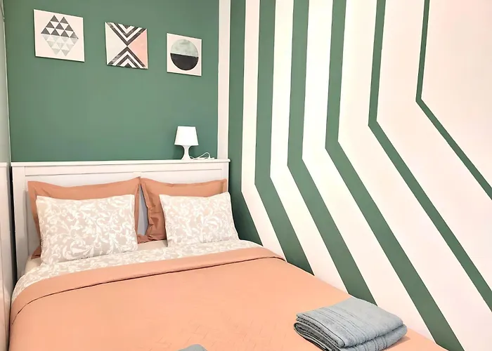 Us Embassy & Zoo Baneasa - Privighetorilor